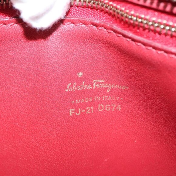 Salvatore Ferragamo Tote Bag Leather Red Gold Auth 102115 - Picture 12 of 16
